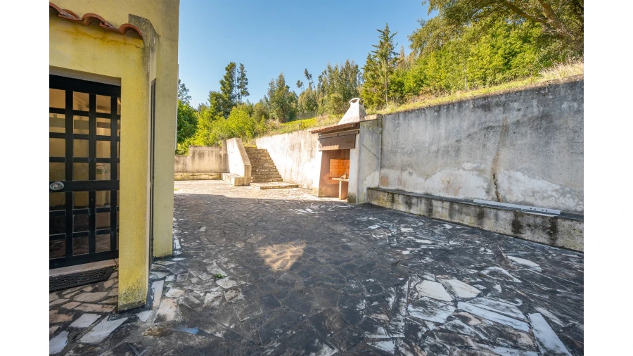 Moradia T10 para Venda em Santa Maria e São Miguel, São Martinho, São Pedro Penaferrim Foto 33