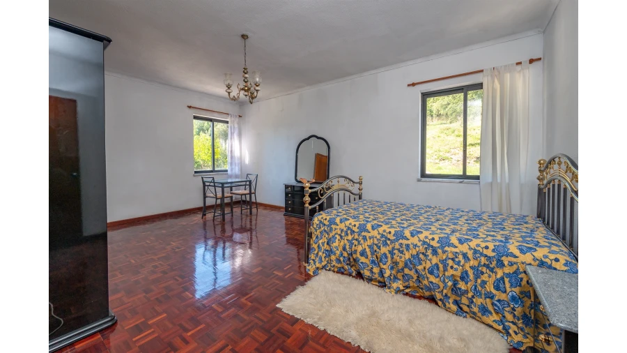 Moradia T10 para Venda em Santa Maria e São Miguel, São Martinho, São Pedro Penaferrim Foto 31