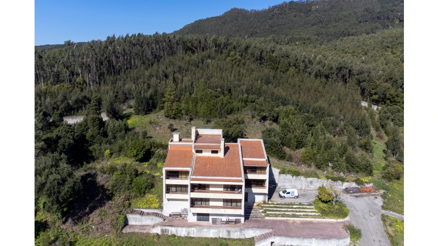 Moradia T10 para Venda em Santa Maria e São Miguel, São Martinho, São Pedro Penaferrim Foto 2