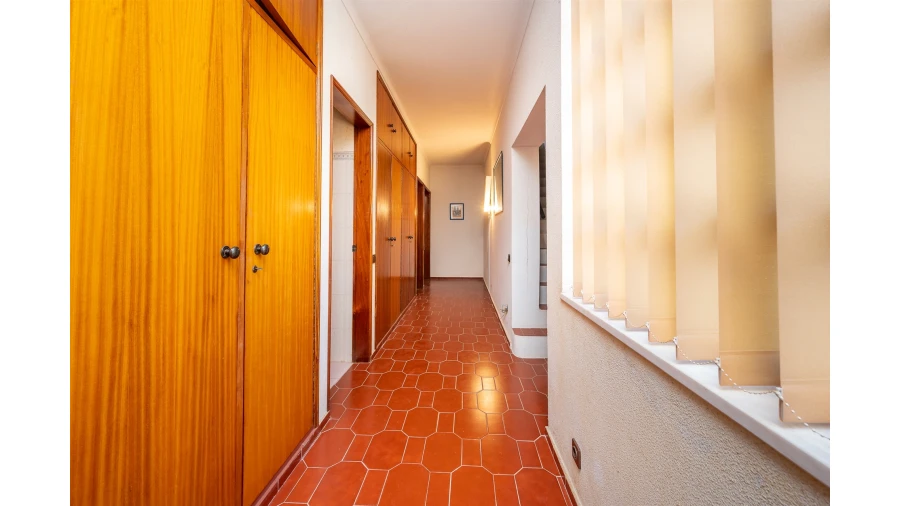 Moradia T10 para Venda em Santa Maria e São Miguel, São Martinho, São Pedro Penaferrim Foto 28