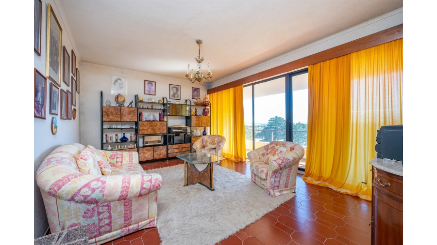 Moradia T10 para Venda em Santa Maria e São Miguel, São Martinho, São Pedro Penaferrim Foto 26