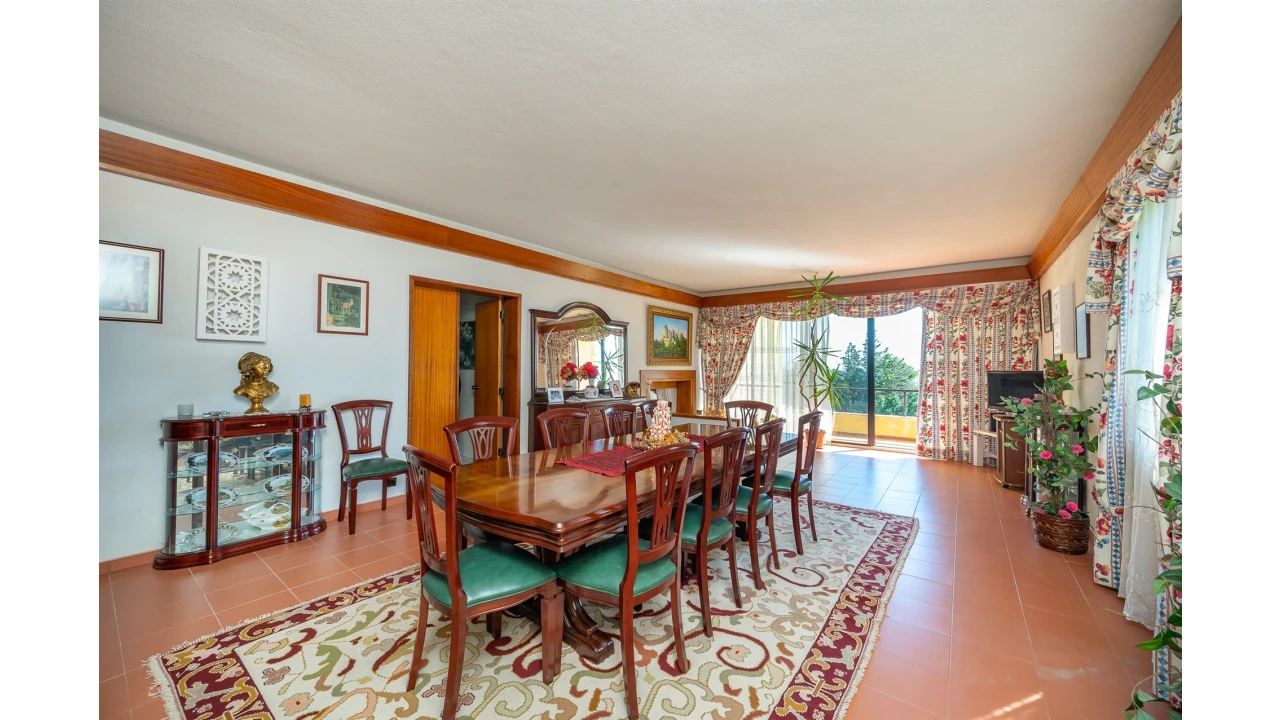 Moradia T10 para Venda em Santa Maria e São Miguel, São Martinho, São Pedro Penaferrim Foto 11