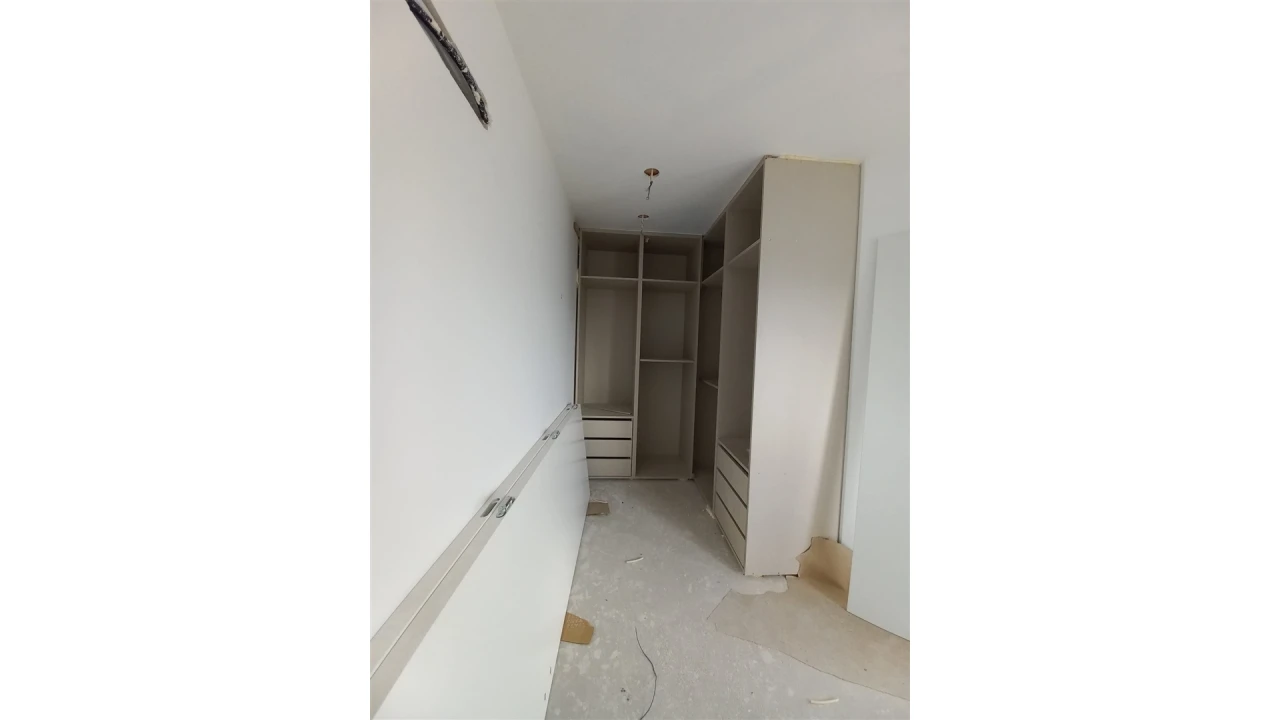 Apartamento T2 para Venda em Colares Foto 17