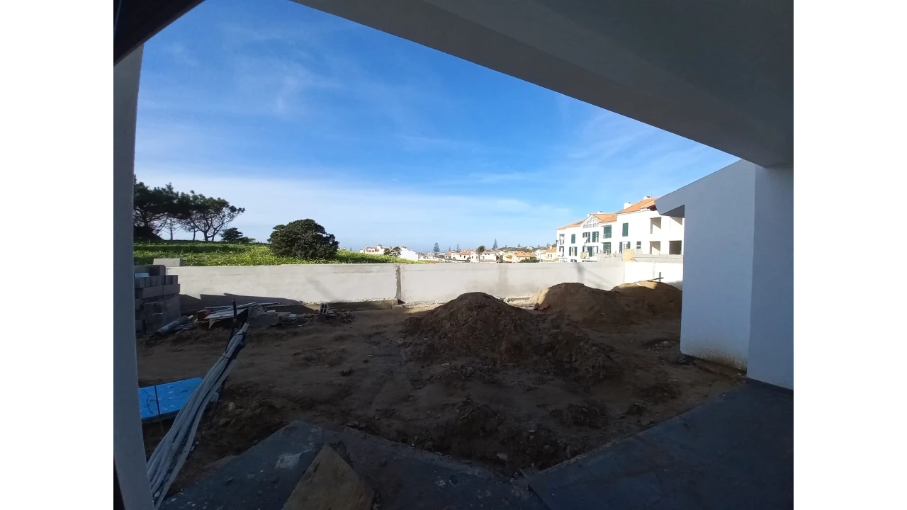 Apartamento T2 para Venda em Colares Foto 12