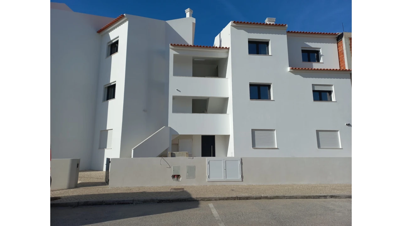 Apartamento T2 para Venda em Colares Foto 36