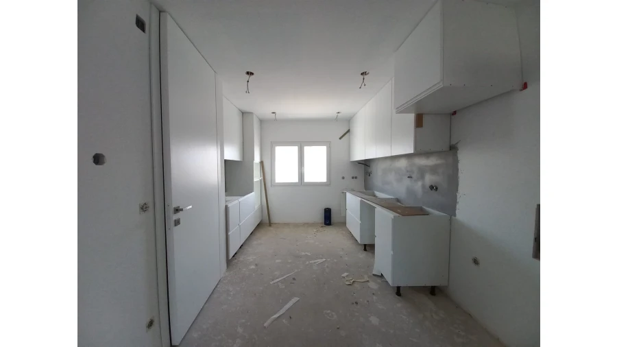 Apartamento T2 para Venda em Colares Foto 8