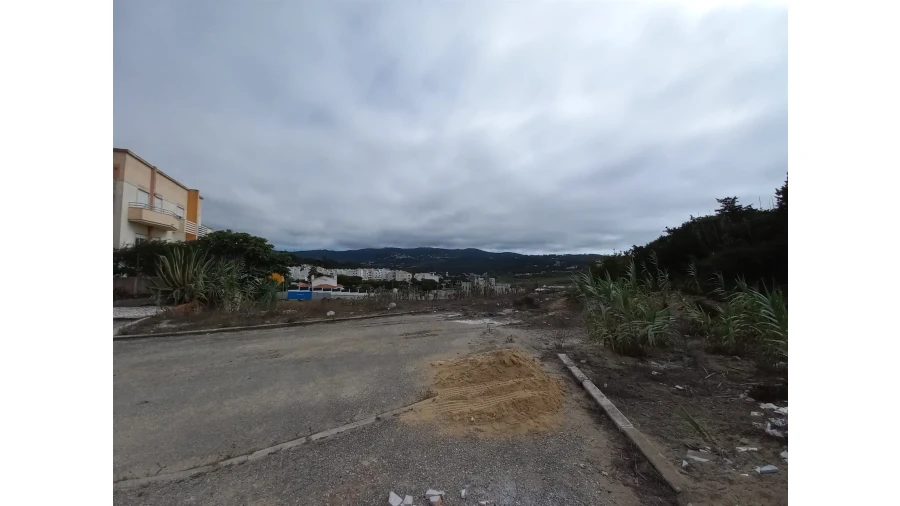 Apartamento T2 para Venda em Colares Foto 33