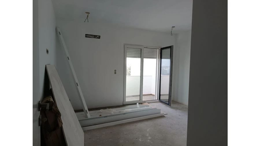 Apartamento T2 para Venda em Colares Foto 24