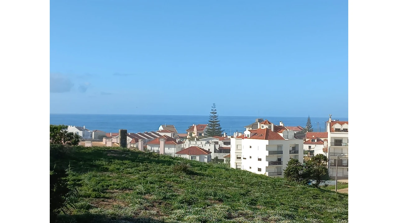 Apartamento T2 para Venda em Colares Foto 31