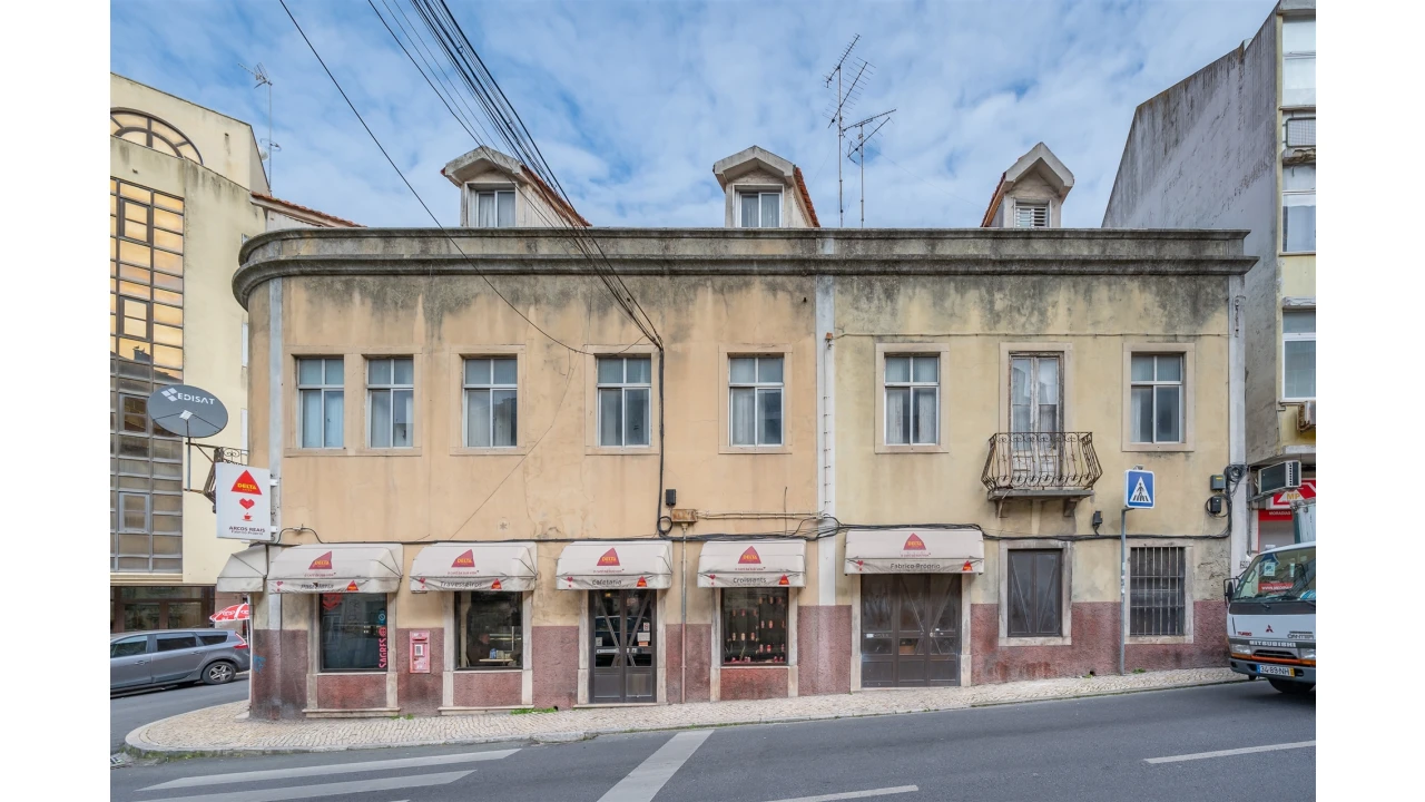 Prédio para Venda em Queluz e Belas Foto 2