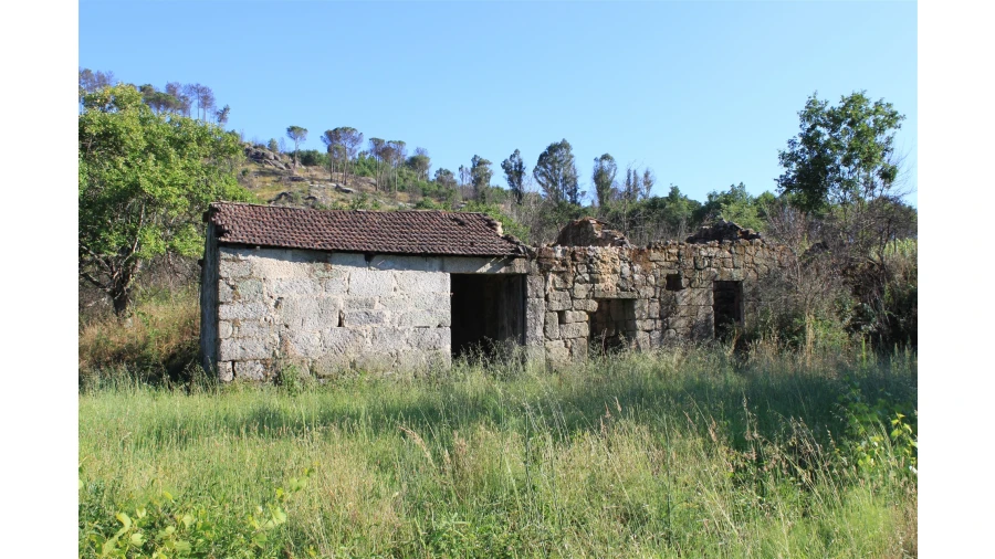 Moradia T7 para Venda em Silgueiros Foto 25