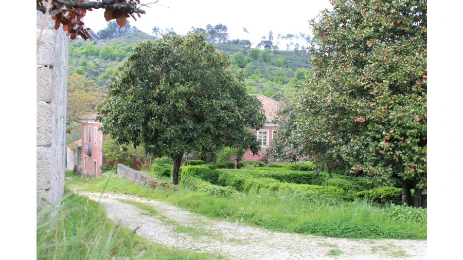 Moradia T7 para Venda em Silgueiros Foto 17