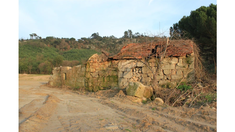 Moradia T7 para Venda em Silgueiros Foto 14