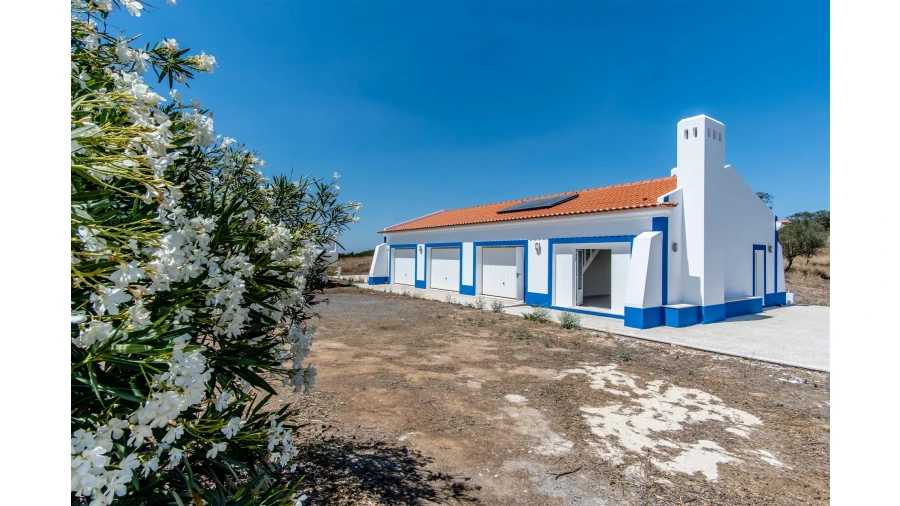 Quinta T4 para Venda em Azinheira dos Barros e São Mamede do Sádão Foto 36