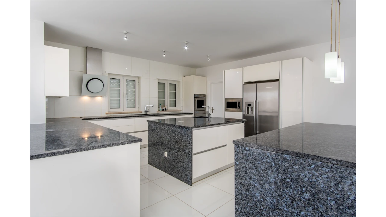 Quinta T4 para Venda em Azinheira dos Barros e São Mamede do Sádão Foto 14