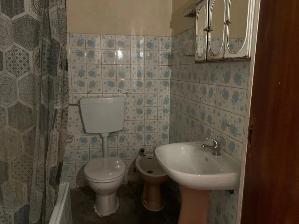 Prédio para Venda em Santo António dos Cavaleiros e Frielas Foto 22