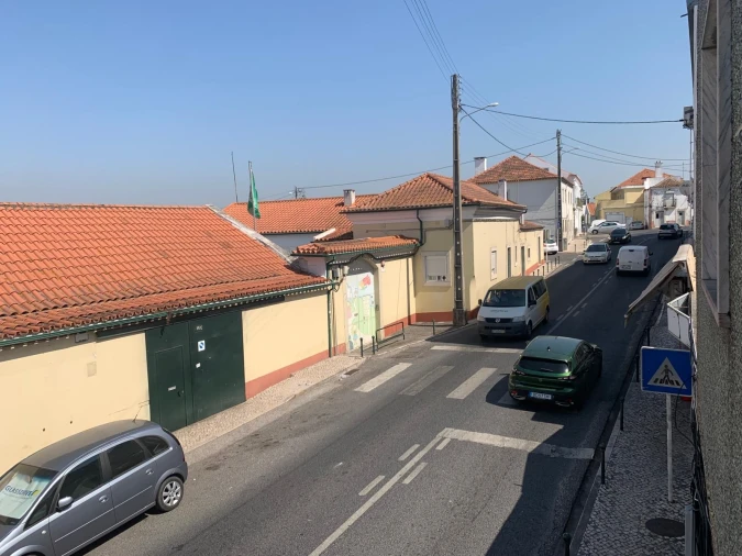 Prédio para Venda em Santo António dos Cavaleiros e Frielas Foto 19