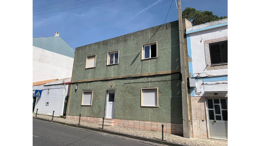 Prédio para Venda em Santo António dos Cavaleiros e Frielas Foto 5