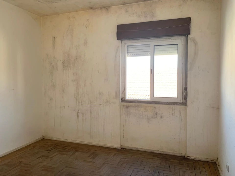 Prédio para Venda em Santo António dos Cavaleiros e Frielas Foto 18