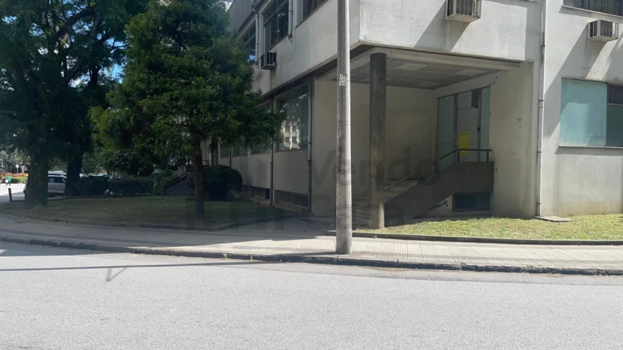 Loja para Venda em São Vitor (Braga) Foto 13
