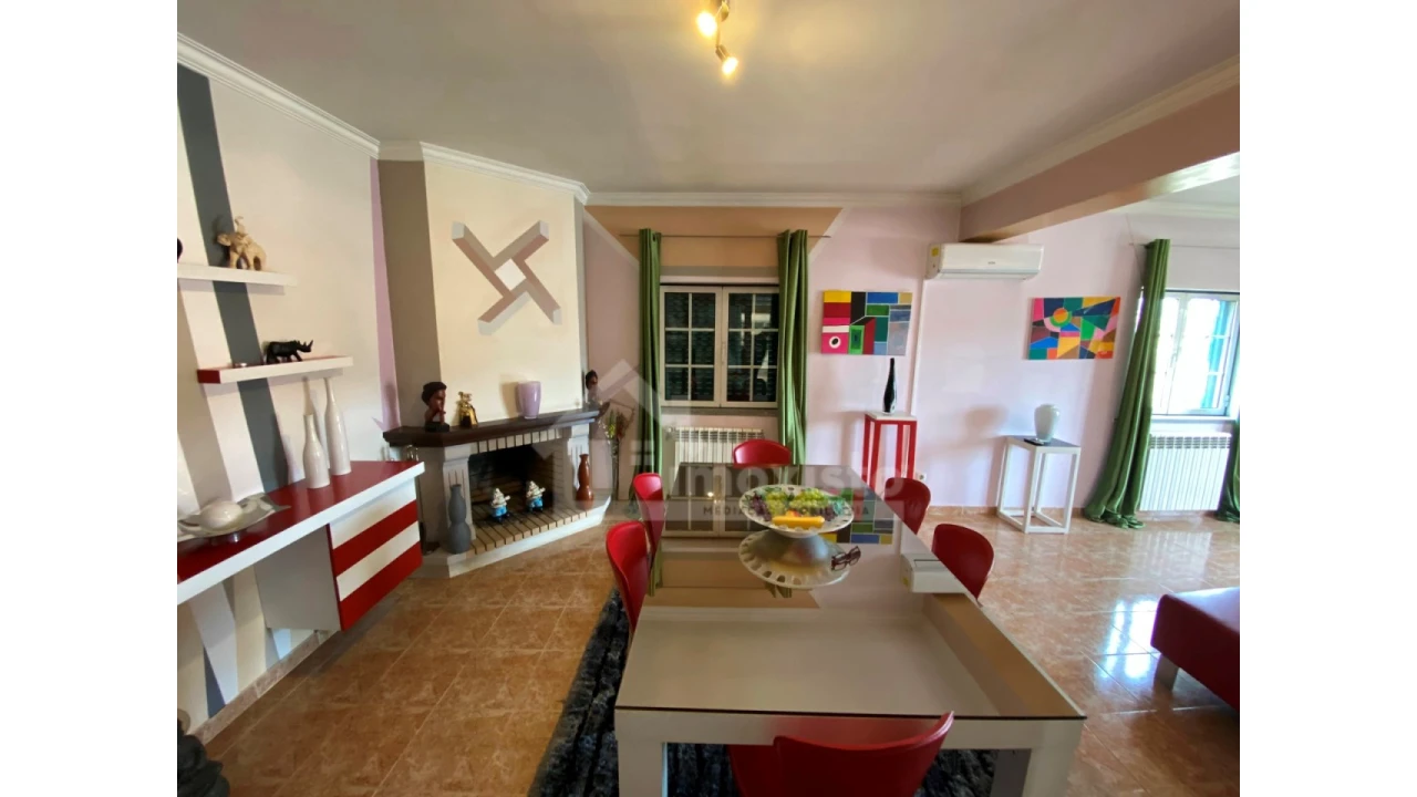 Moradia T4 para Venda em Castanheira de Pêra e Coentral Foto 7