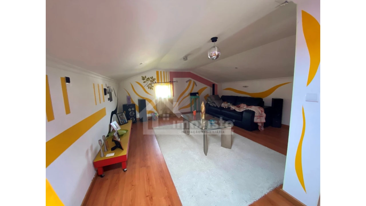 Moradia T4 para Venda em Castanheira de Pêra e Coentral Foto 26