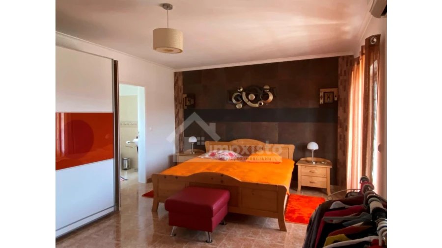 Moradia T4 para Venda em Castanheira de Pêra e Coentral Foto 21