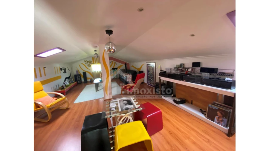 Moradia T4 para Venda em Castanheira de Pêra e Coentral Foto 25