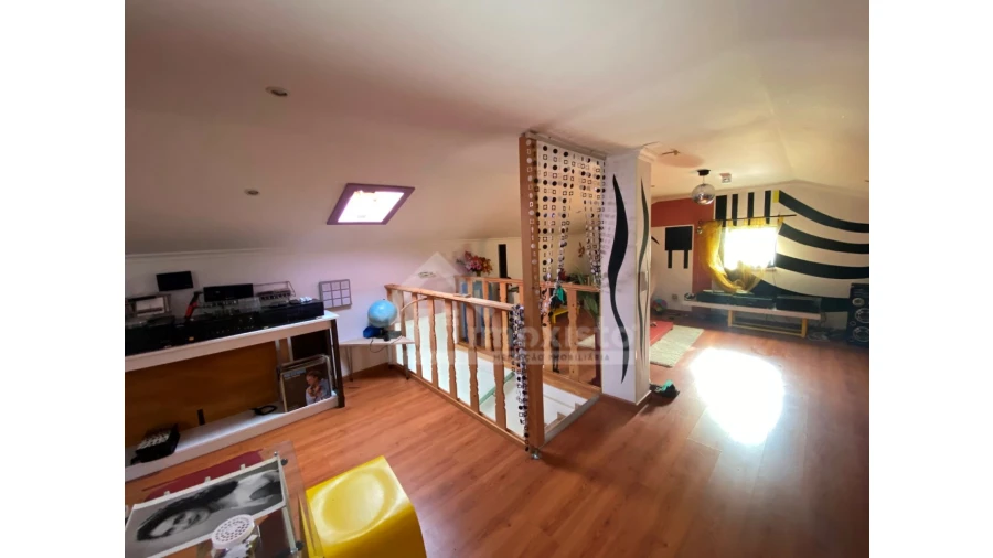 Moradia T4 para Venda em Castanheira de Pêra e Coentral Foto 28