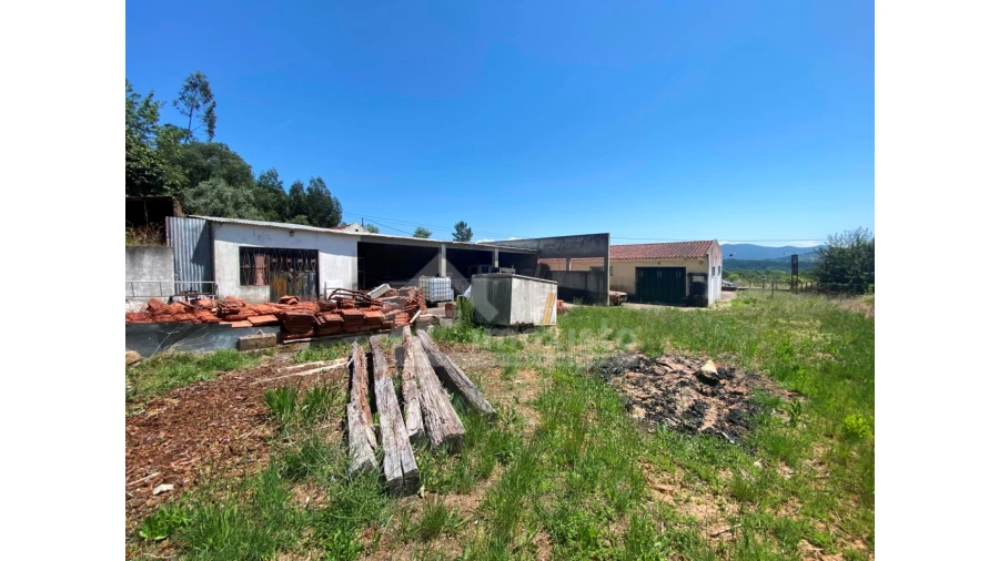 Loja para Venda em Chão de Couce Foto 3