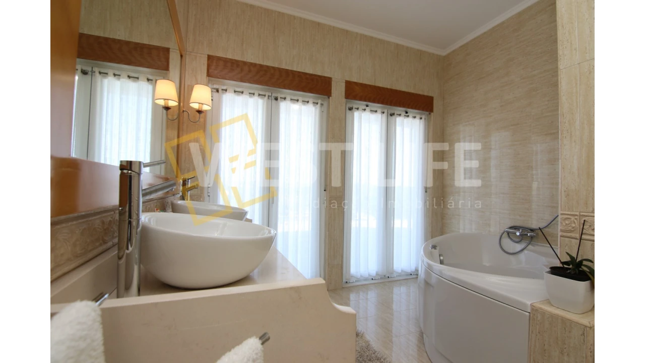 Moradia T2 para Venda em Ericeira Foto 16