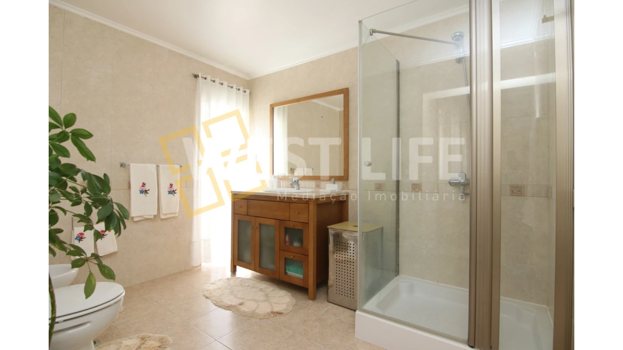 Moradia T2 para Venda em Ericeira Foto 18
