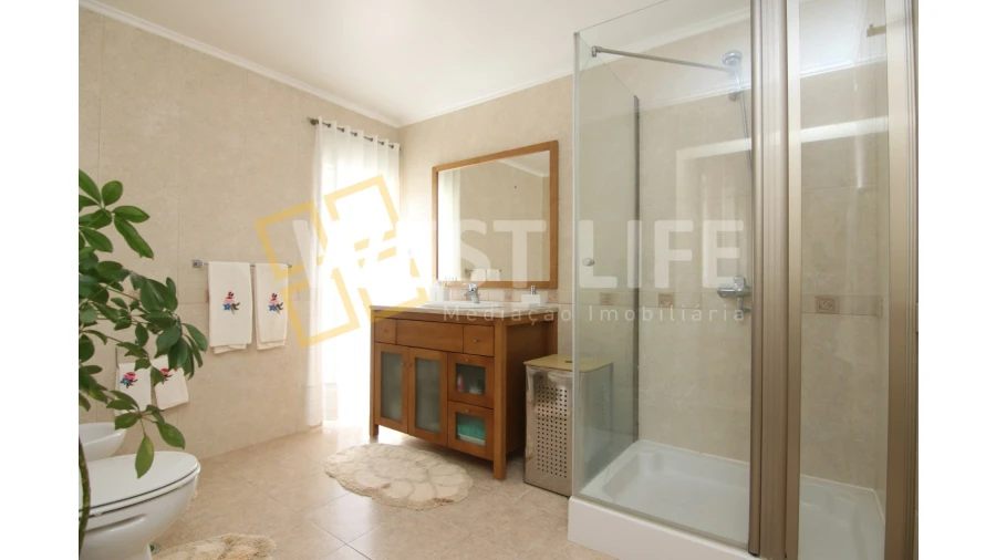 Moradia T2 para Venda em Ericeira Foto 18
