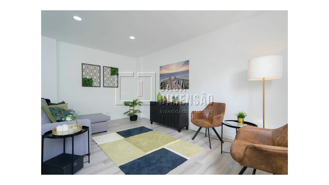 Apartamento T2 para Venda em Benfica Foto 7
