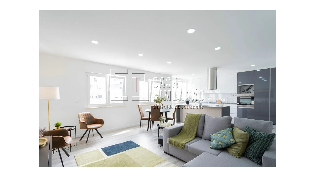 Apartamento T2 para Venda em Benfica Foto 11