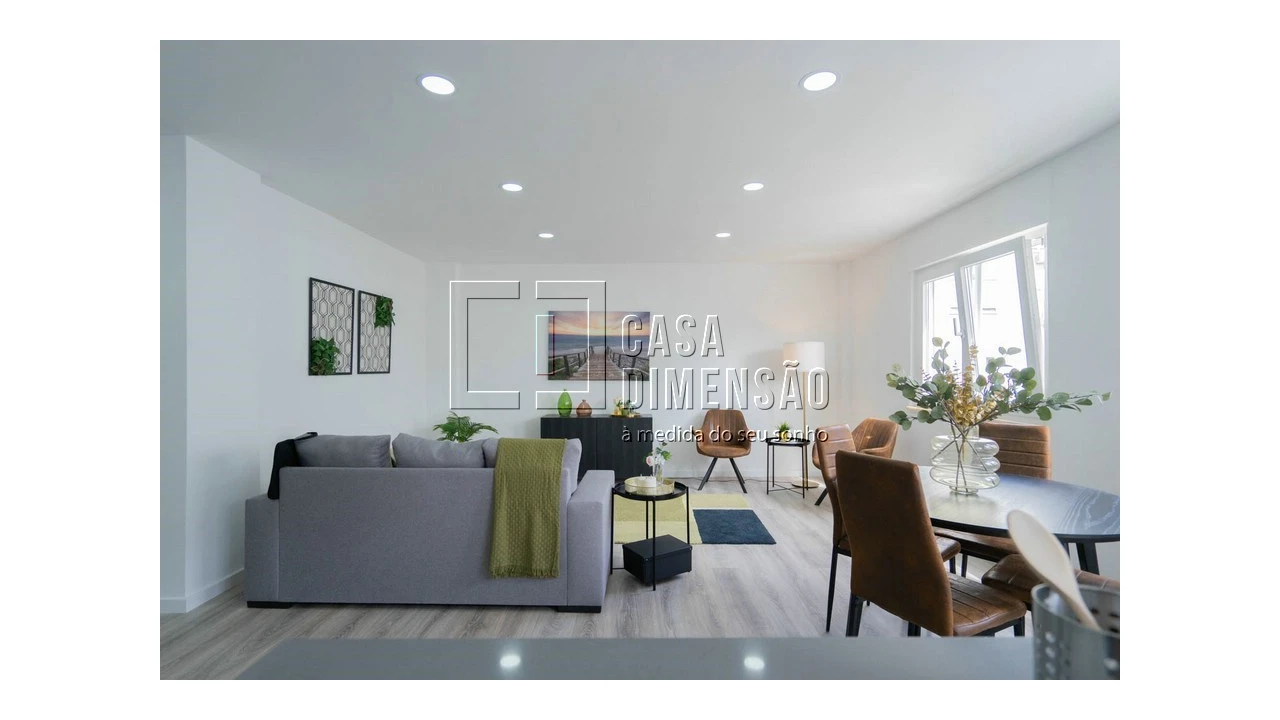Apartamento T2 para Venda em Benfica Foto 13