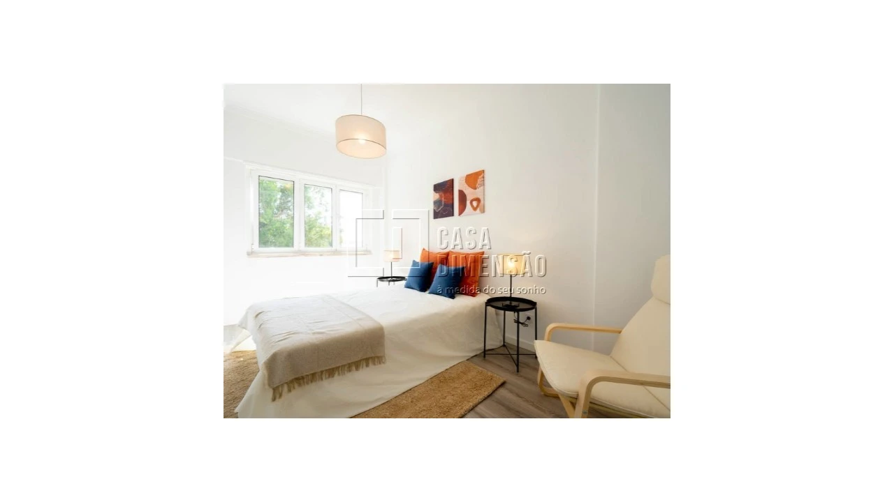Apartamento T2 para Venda em Benfica Foto 24