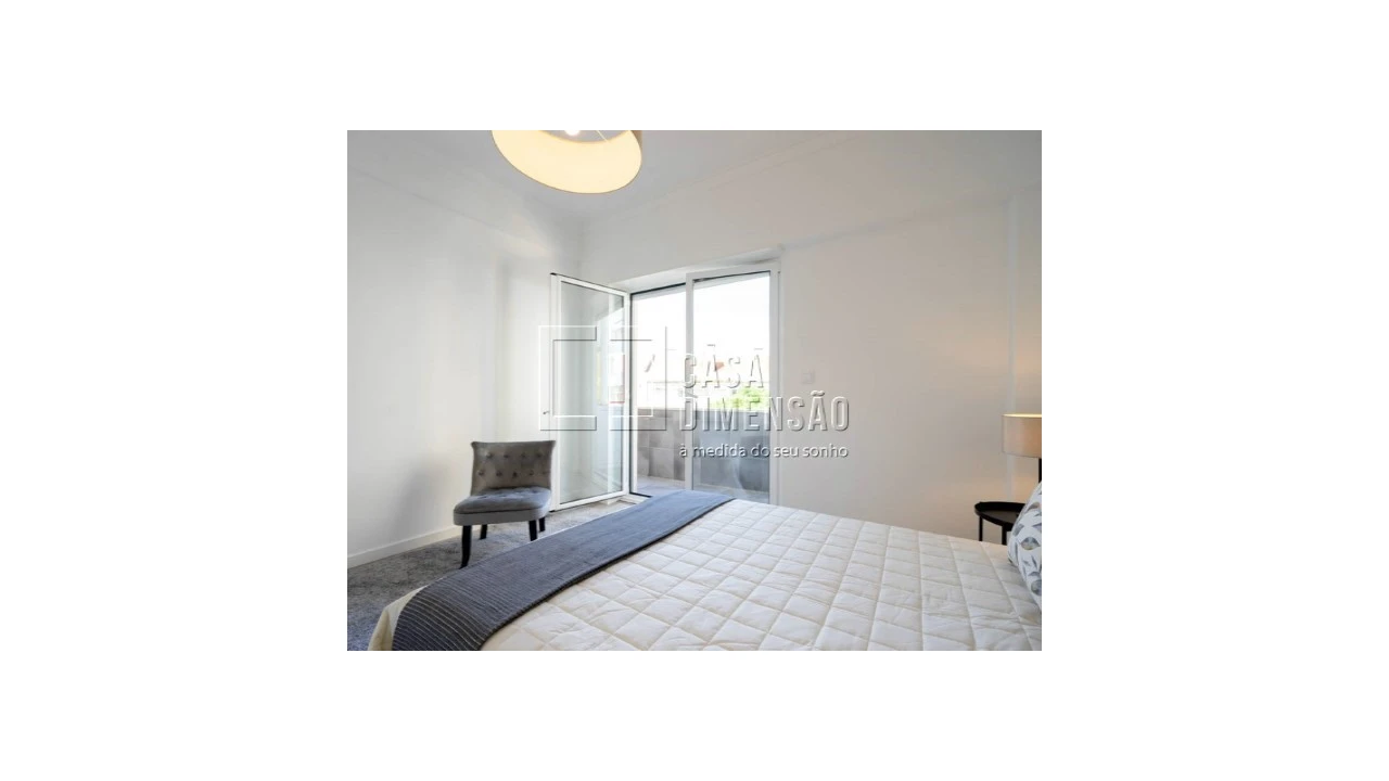 Apartamento T2 para Venda em Benfica Foto 29