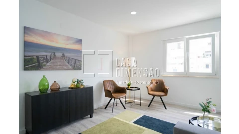 Apartamento T2 para Venda em Benfica