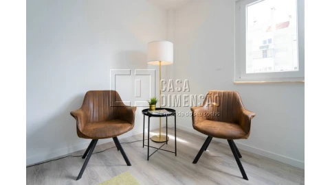 Apartamento T2 para Venda em Benfica