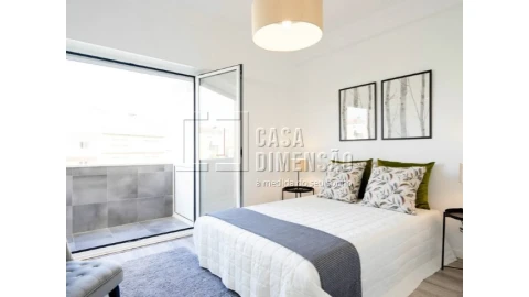 Apartamento T2 para Venda em Benfica