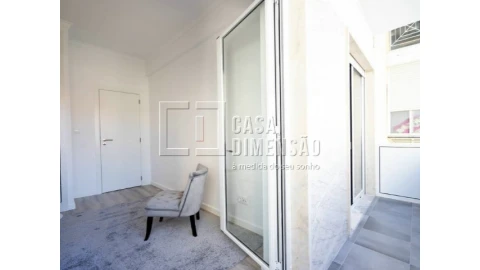 Apartamento T2 para Venda em Benfica