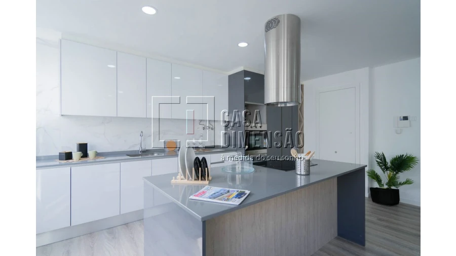 Apartamento T2 para Venda em Benfica Foto 18
