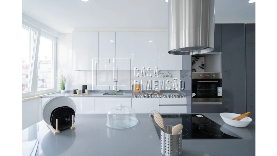 Apartamento T2 para Venda em Benfica Foto 21