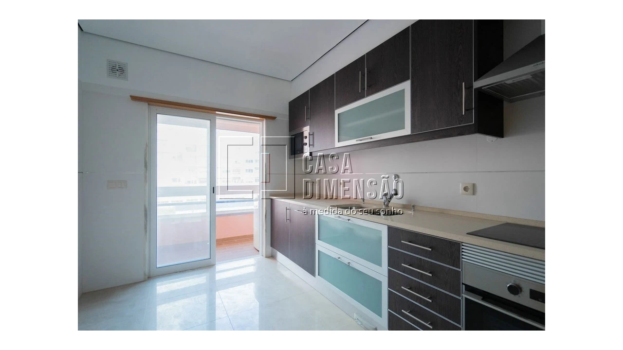 Apartamento T2 para Venda em Barcarena Foto 8