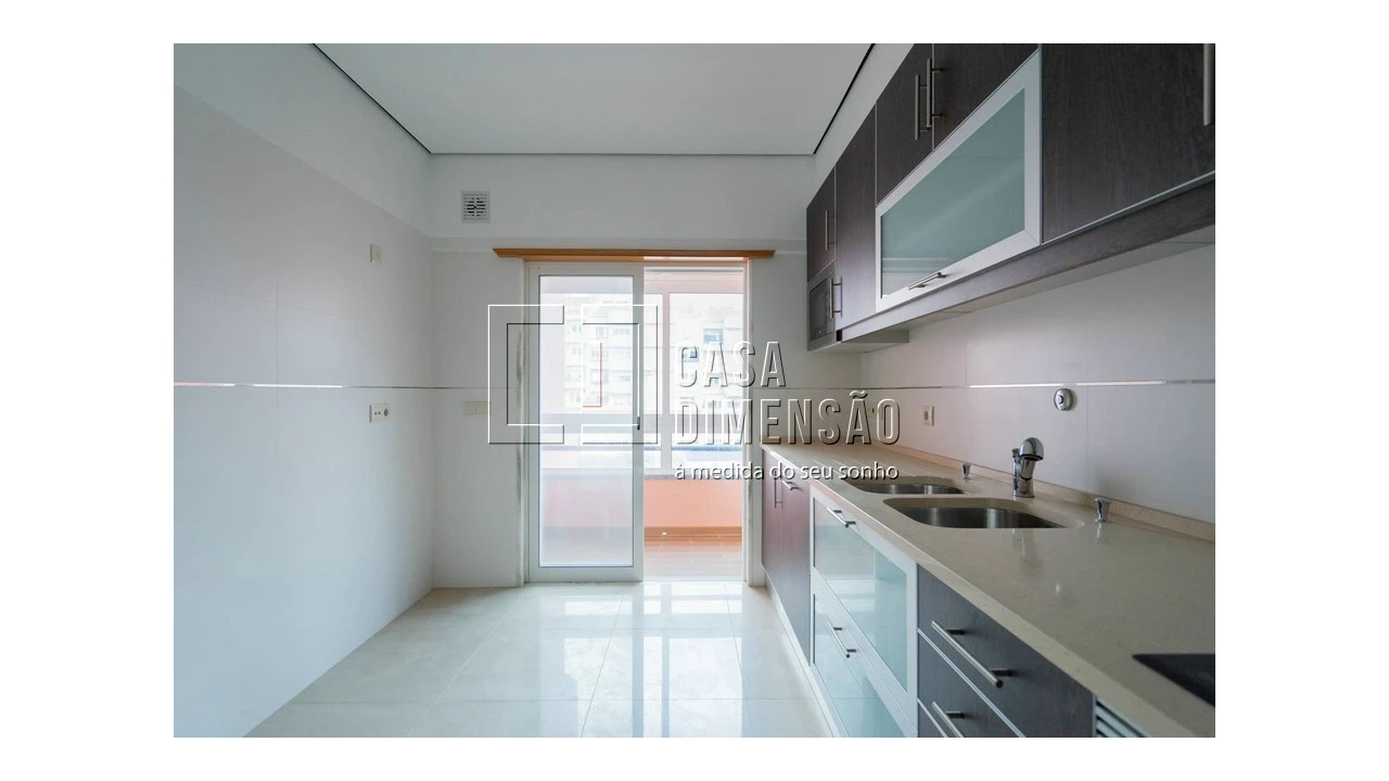 Apartamento T2 para Venda em Barcarena Foto 9