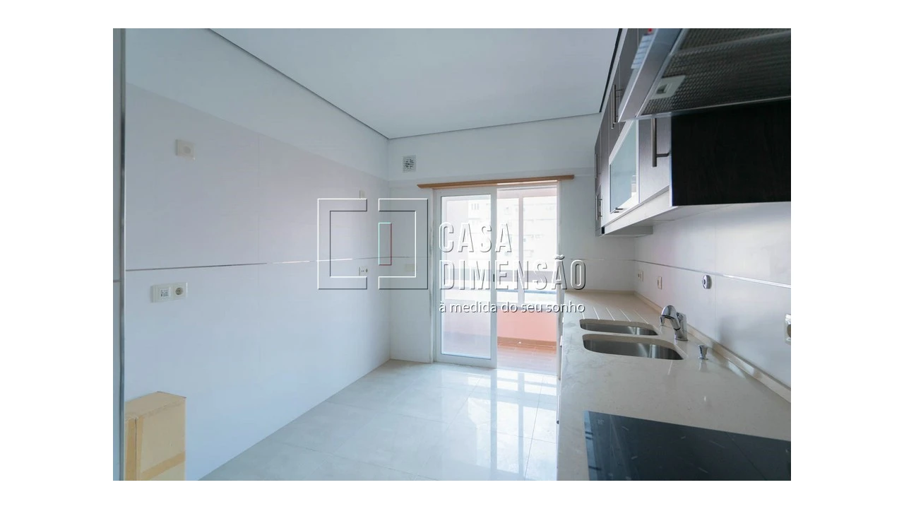 Apartamento T2 para Venda em Barcarena Foto 10