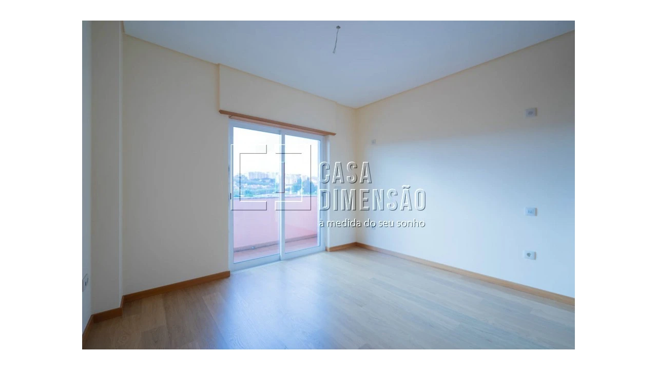 Apartamento T2 para Venda em Barcarena Foto 14