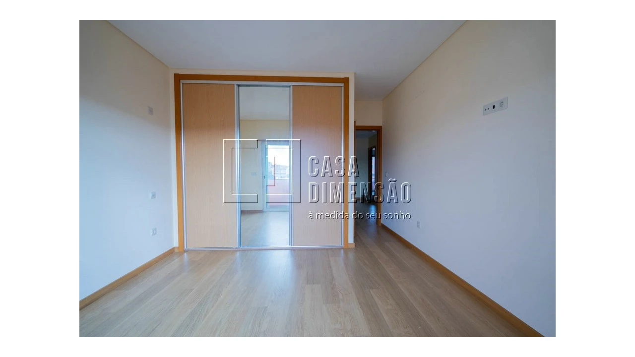 Apartamento T2 para Venda em Barcarena Foto 15