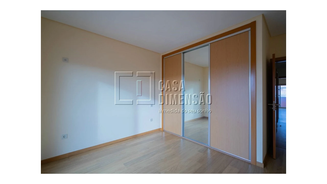 Apartamento T2 para Venda em Barcarena Foto 16